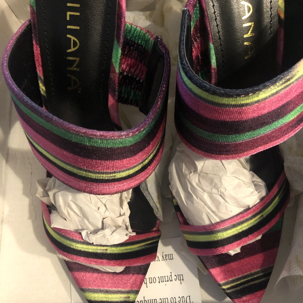 BEAUTIFUL MULTICOLORED HEELS